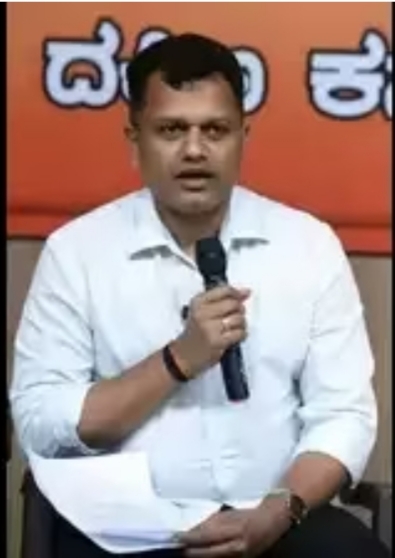 Union Minister visits yellow leaf disease-groundnut affected areas