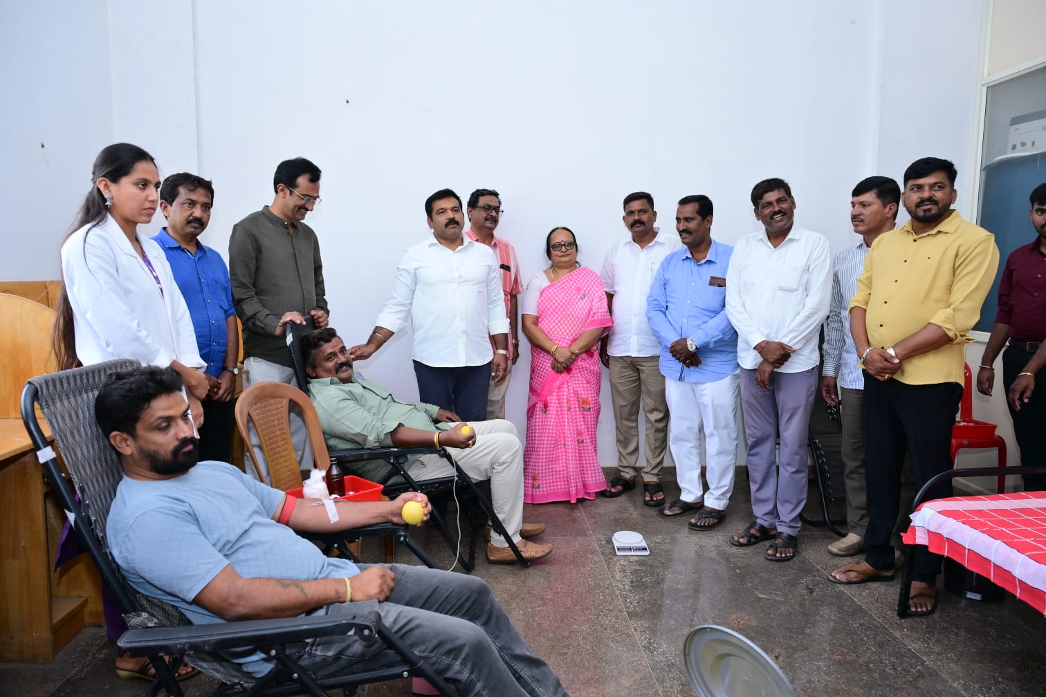 ದಿ. ಎಚ್ ಕೃಷ್ಣಸ್ವಾಮಿ ಪುಣ್ಯಸ್ಮರಣೆ ಅಂಗವಾಗಿ ಬೃಹತ್ ರಕ್ತದಾನ ಶಿಬಿರ