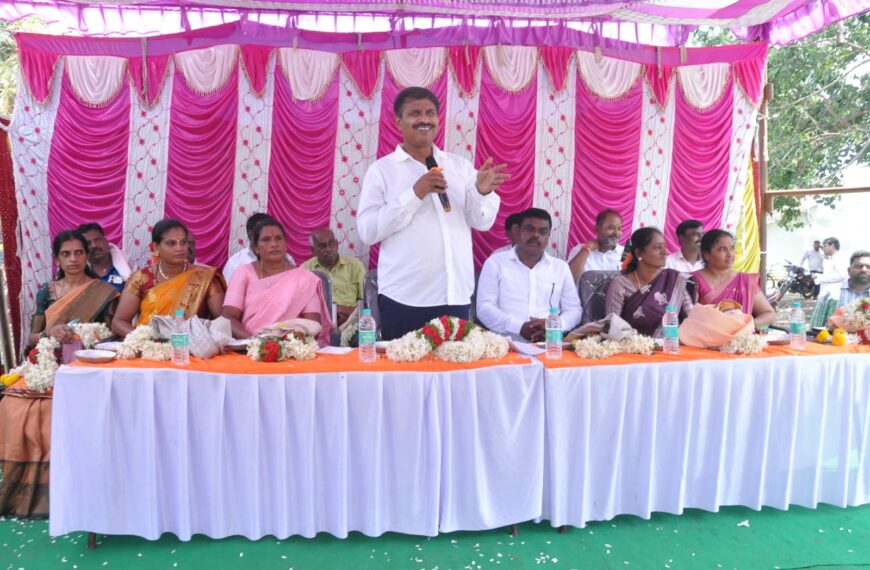 ಸತ್ತೇಗಾಲದಲ್ಲಿ ಸಿಸಿ ರಸ್ತೆ ಕಾಮಗಾರಿಗೆ ಶಾಸಕ ಎಂ.ಆರ್. ಮಂಜುನಾಥ್ ಗುದ್ದಲಿ ಪೂಜೆ